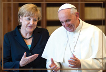 Папа Римский Франциск принял в субботу, 18 мая, в Ватикане канцлера Германии Ангелу Меркель