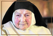 В Испании умерла монахиня-долгожительница сестра Тересита, которая провела в монастыре 86 лет