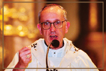 Папа Франциск отслужил пасхальную мессу благословения елеев